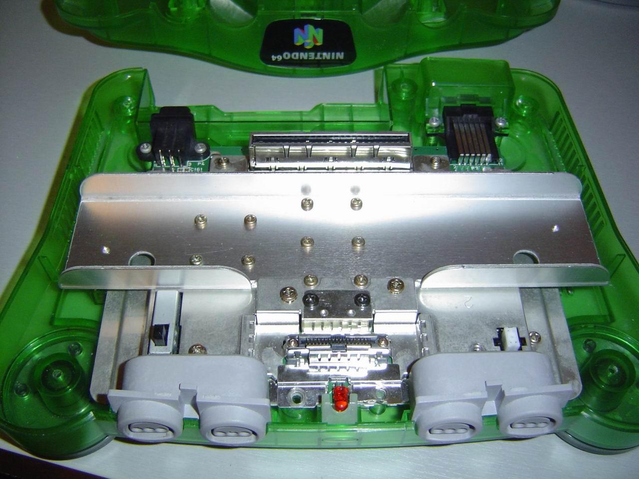 [15/05/2009] Nintendo 64 zerlegt (1)