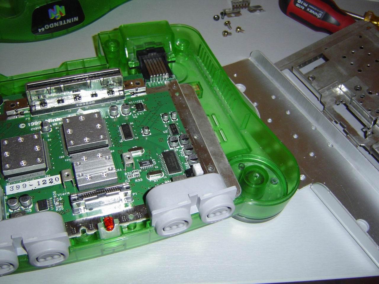 [15/05/2009] Nintendo 64 zerlegt (3)