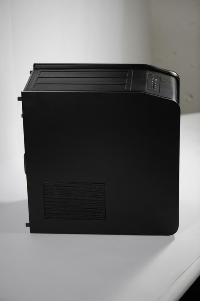 [06/05/2009] NZXT Panzerbox