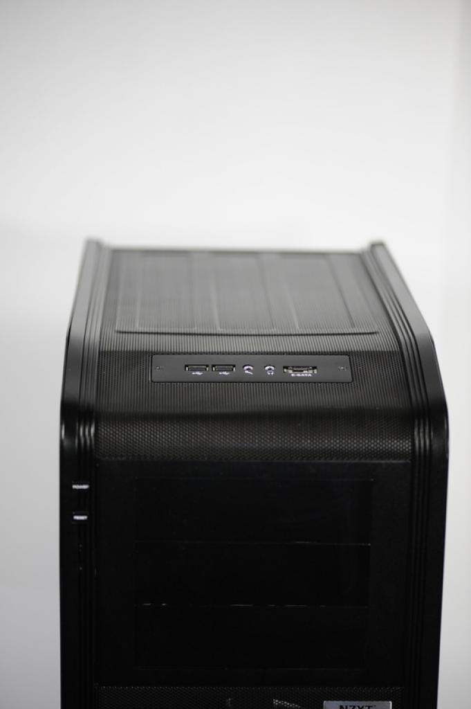 [06/05/2009] NZXT Panzerbox