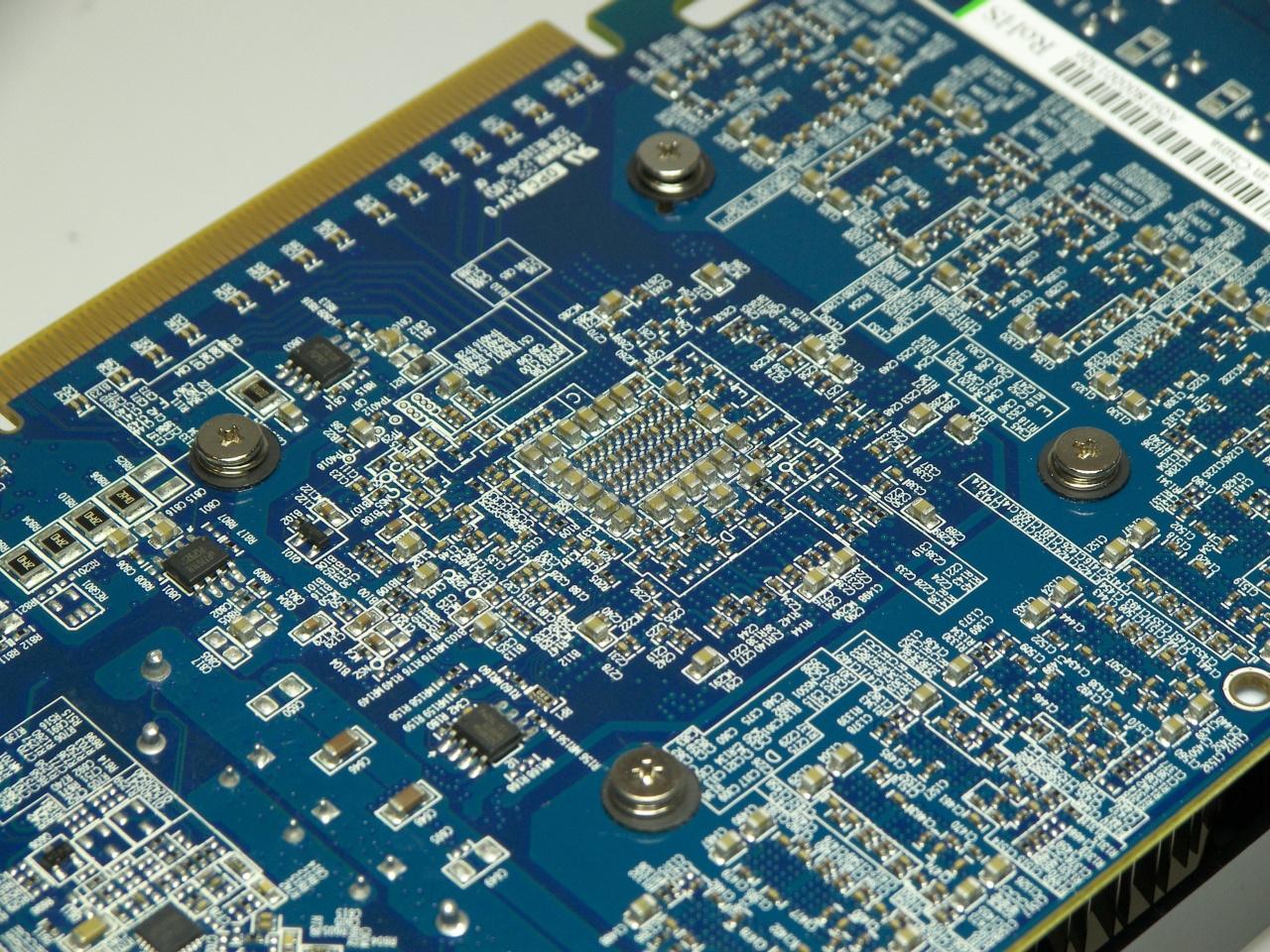 [22/05/2009] Sapphire Radeon HD 4890 Vapor-X: die Rückseite im Zoom