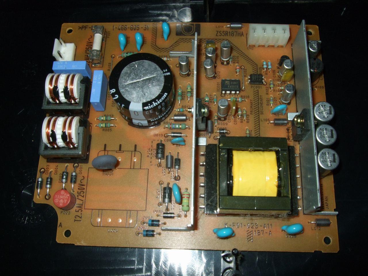 [02/05/2009] Sony PS2 zerlegt (8)