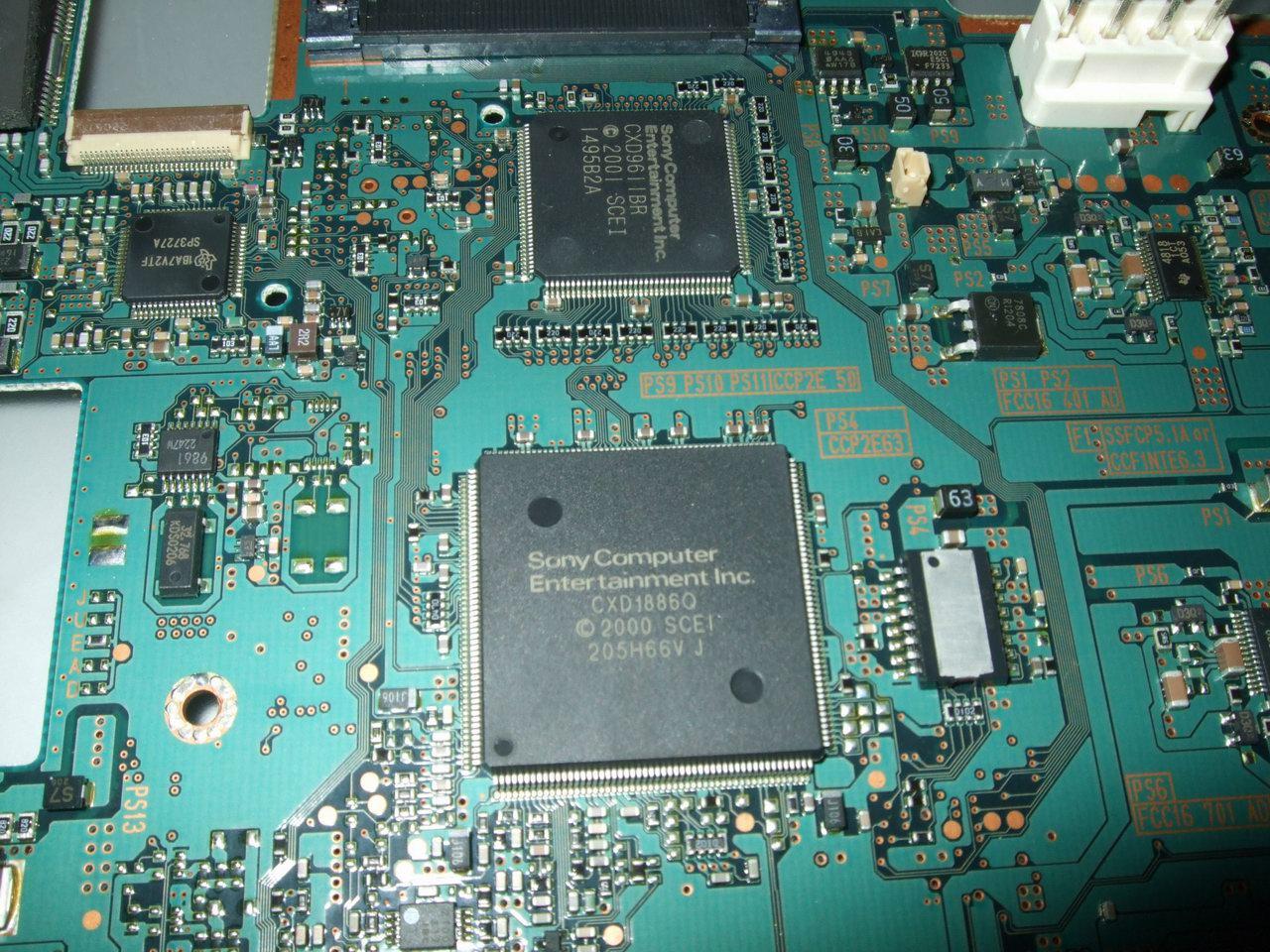 [02/05/2009] Sony PS2 zerlegt (10)