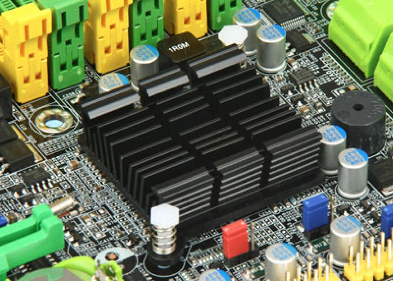 [12/05/2009] DFI LanParty JR X58-T3H6 (7)