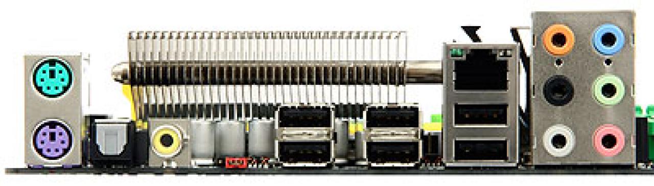 [12/05/2009] DFI LanParty JR X58-T3H6 (10)