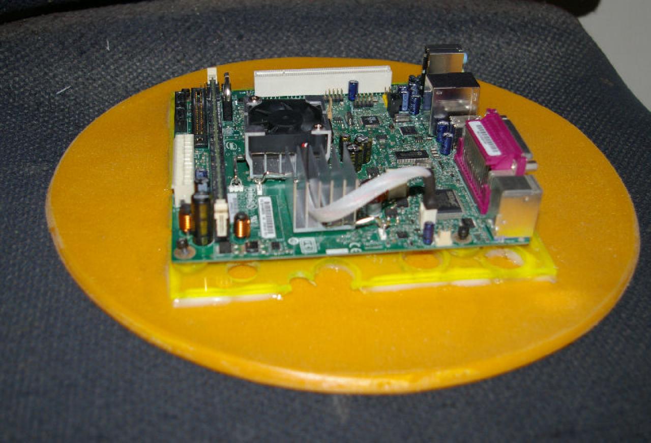 [20/05/2009] Casecon bei PCGH Extreme: Käse-PC 