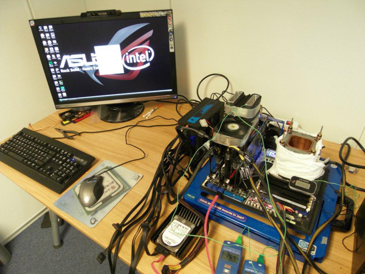 [28/05/2009] Extrem-Übertakten mit Core i7 und zwei GTX 295 Mars - GTX 285 Quad-SLI in Aktion
