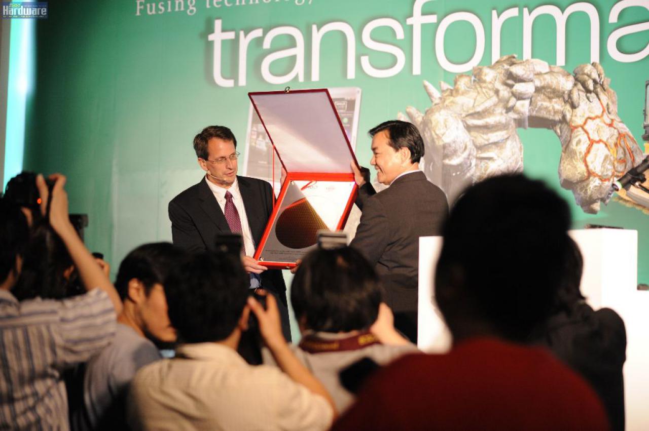 [04/06/2009] Computex 2009: AMD-Pressekonferenz; die erste DirectX-11-GPU wird vorgestellt (31)
