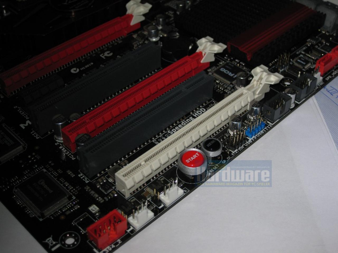 [13/06/2009] P55-Mainboard Asus Maximus III Formula (10)
