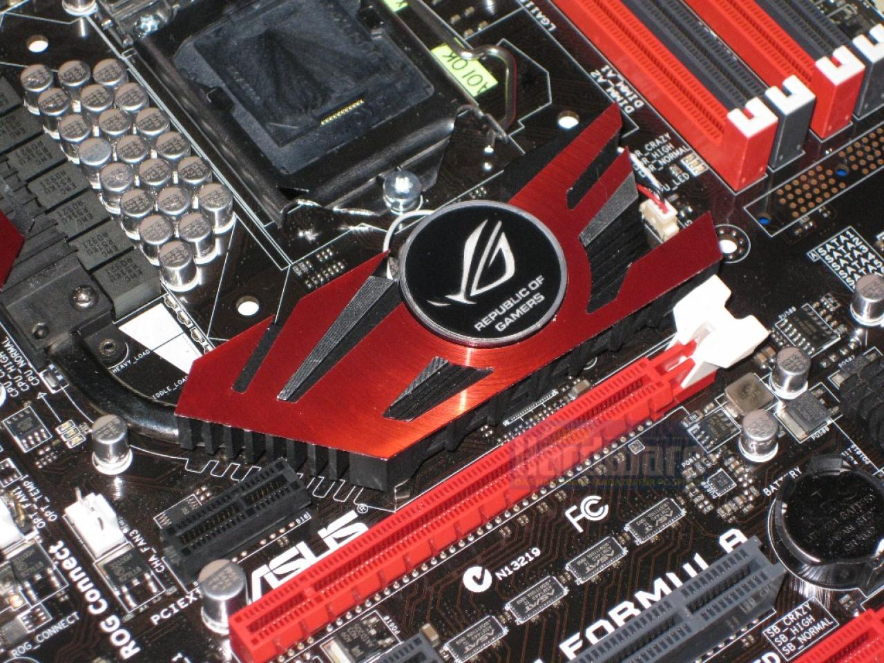 [13/06/2009] P55-Mainboard Asus Maximus III Formula (13)
