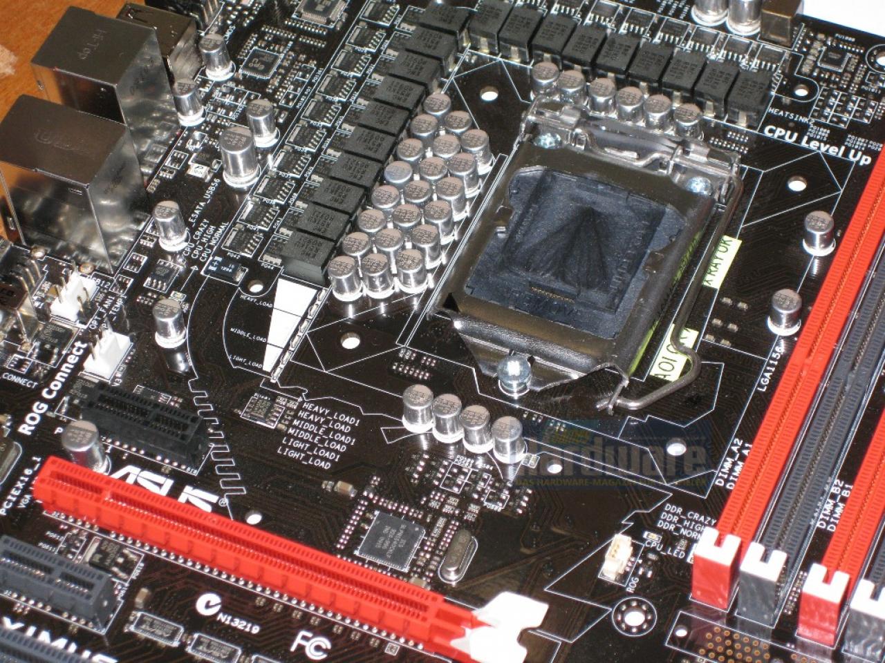 [13/06/2009] P55-Mainboard Asus Maximus III Formula (20)