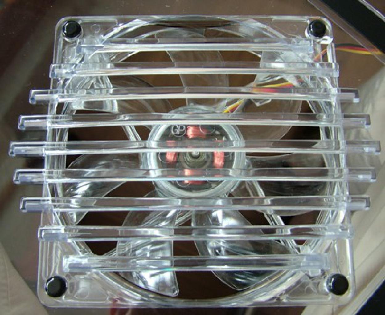 [12/06/2009] PCGH Extreme: Lesertests des NZXT Guardian 921 (7)