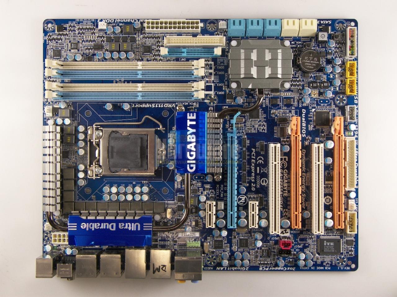 [12/06/2009] P55-Mainboard Gigabyte EP55A-UD4P für Core i5/Lynnfield (1)