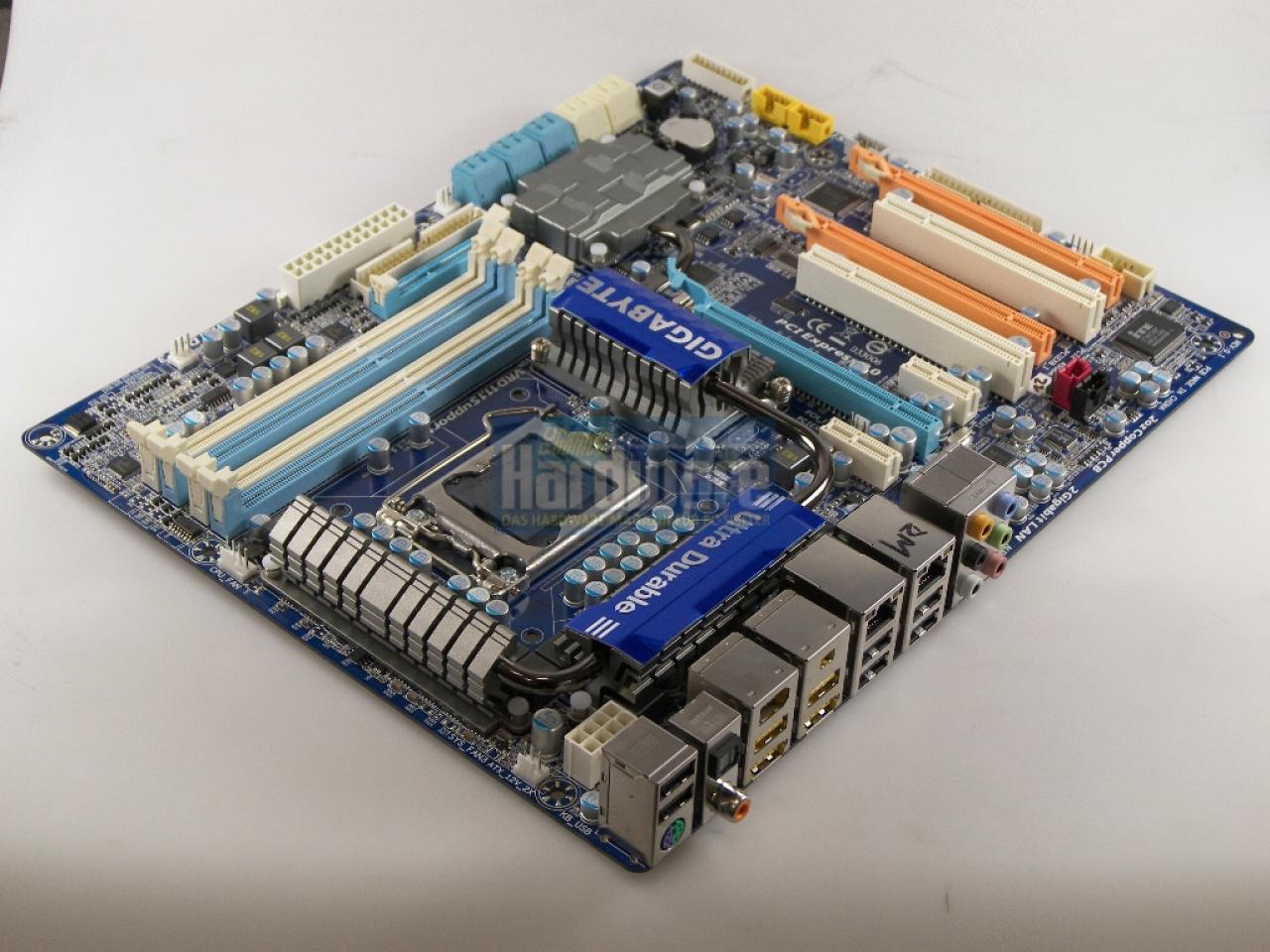 [12/06/2009] P55-Mainboard Gigabyte EP55A-UD4P für Core i5/Lynnfield (2)