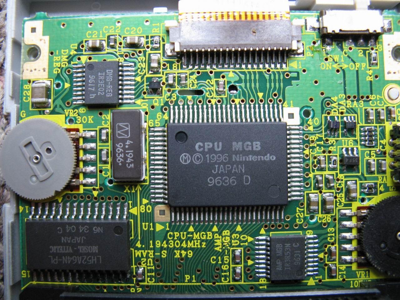 [12/06/2009] Nintendo Gameboy Pocket zerlegt (26)