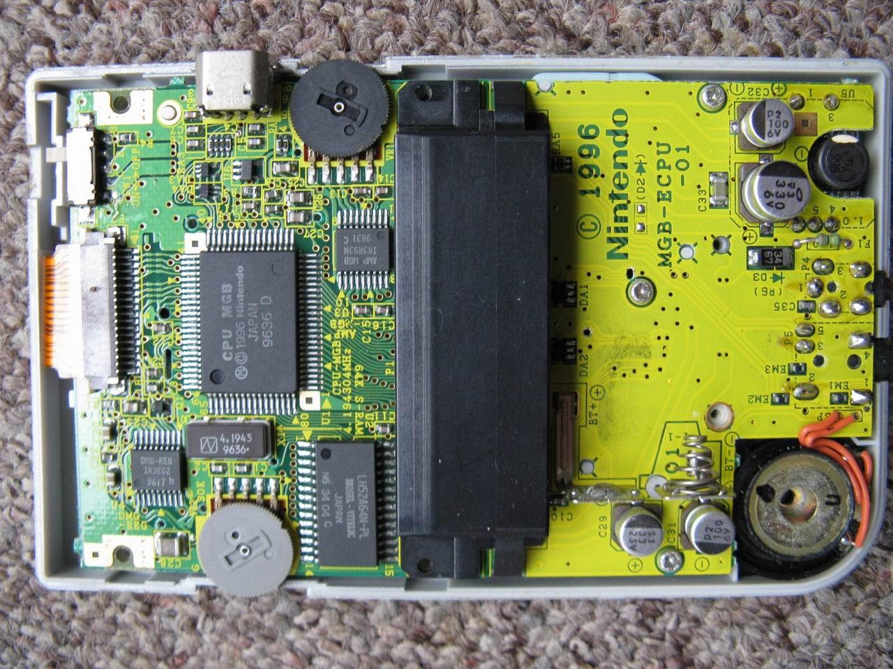 [12/06/2009] Nintendo Gameboy Pocket zerlegt (27)