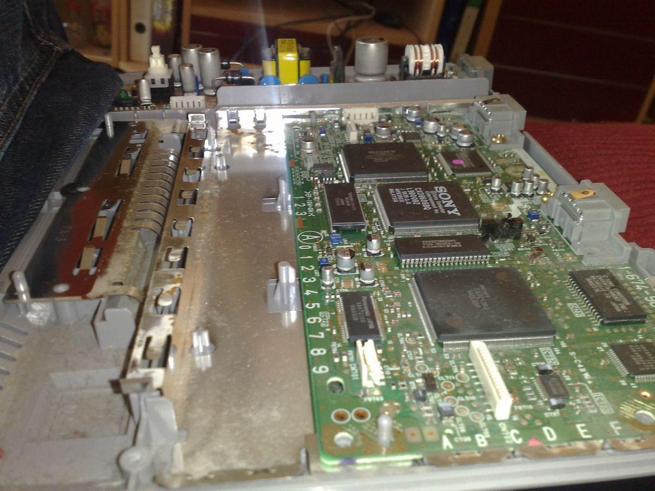 [12/06/2009] Sony PS1 zerlegt (18)