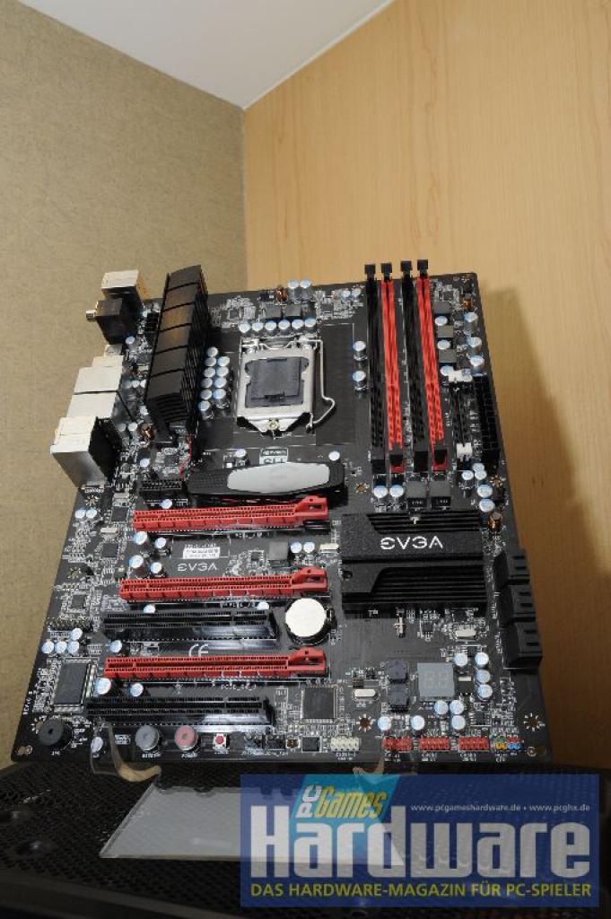 [04/06/2009] Evga P55-Platine