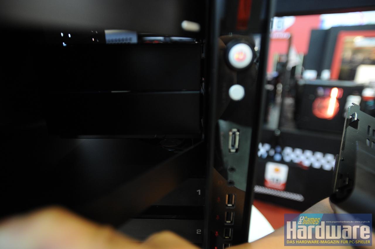 [09/06/2009] Thermaltake auf der Computex 2009 (7)