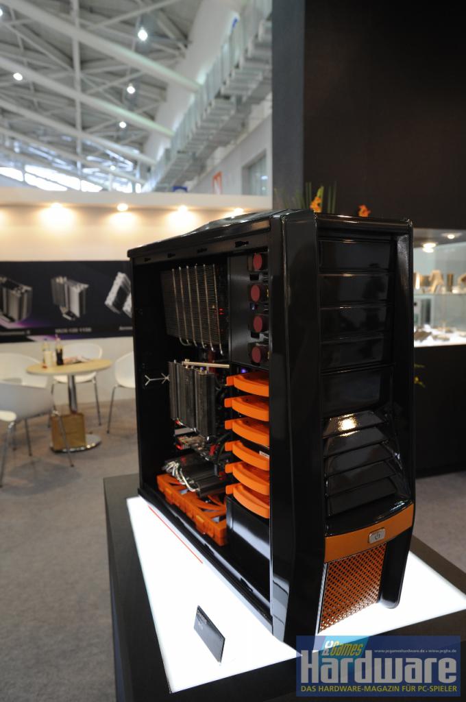[10/06/2009] Thermalright auf der Computex 2009 (12)