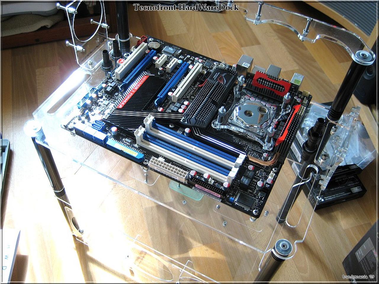 [12/06/2009] Tecnofront Hardwaredock (6)