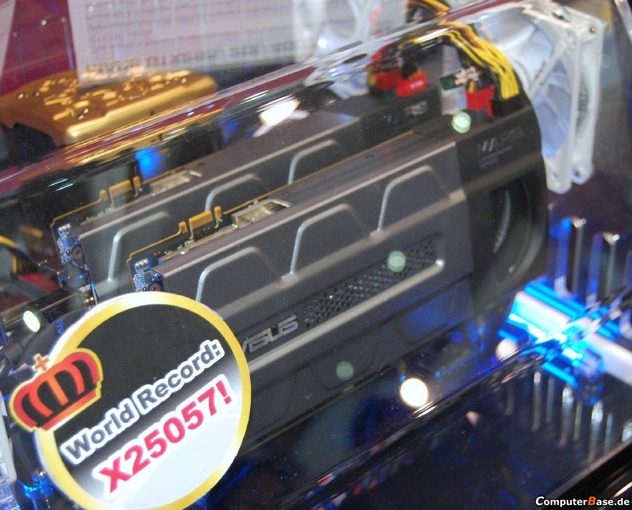 [02/06/2009] Asus GTX 295 Mars auf der Computex. (6)