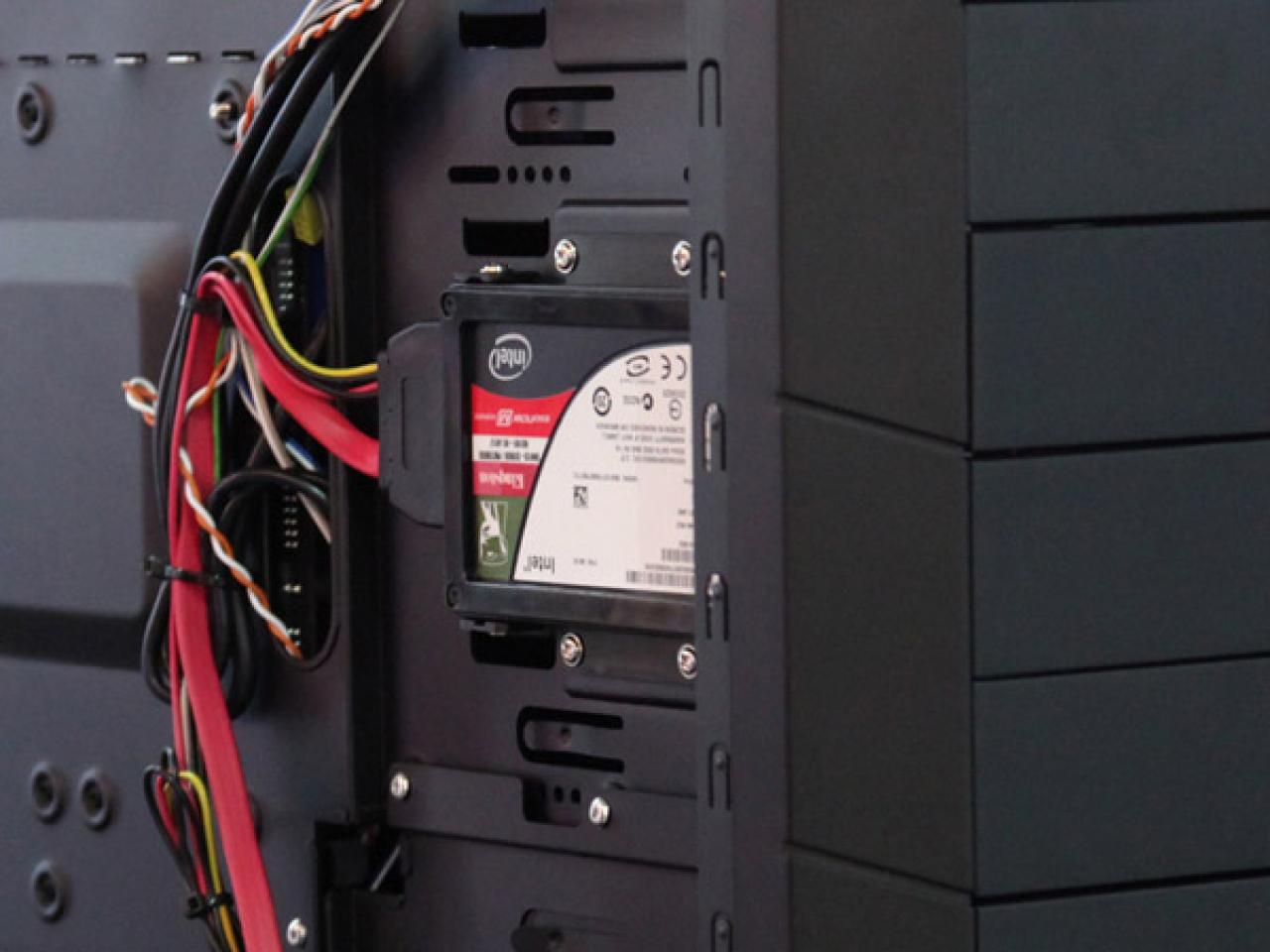 [02/06/2009] Silverstone Raven 2 auf der Computex 2009 (8)