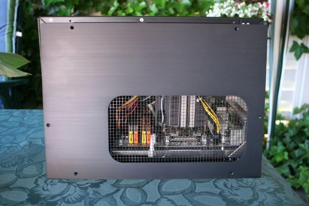 [19/06/2009] Lian Li PC-V350B Black 'n' Orange Mod (18)