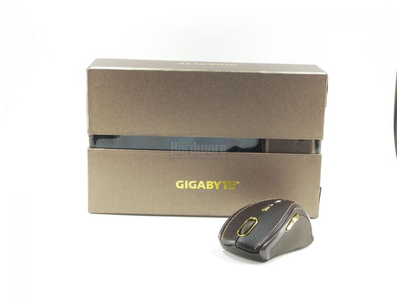 [07/07/2009] Gigabyte GM M7800S Swarovski 16