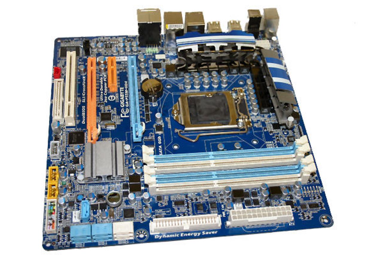 [13/07/2009] Mit dem GA-P55M-UD4 stellt Gigabyte das erste Micro-ATX-Mainboard für Intels kommende Lynnfield-Generation (Core i5) vor. (1)