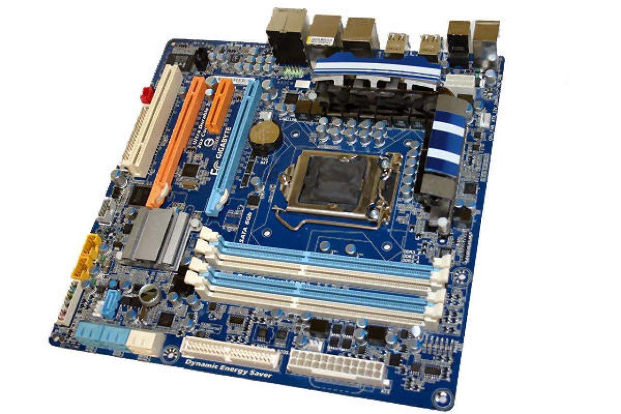 [13/07/2009] Mit dem GA-P55M-UD4 stellt Gigabyte das erste Micro-ATX-Mainboard für Intels kommende Lynnfield-Generation (Core i5) vor. (2)