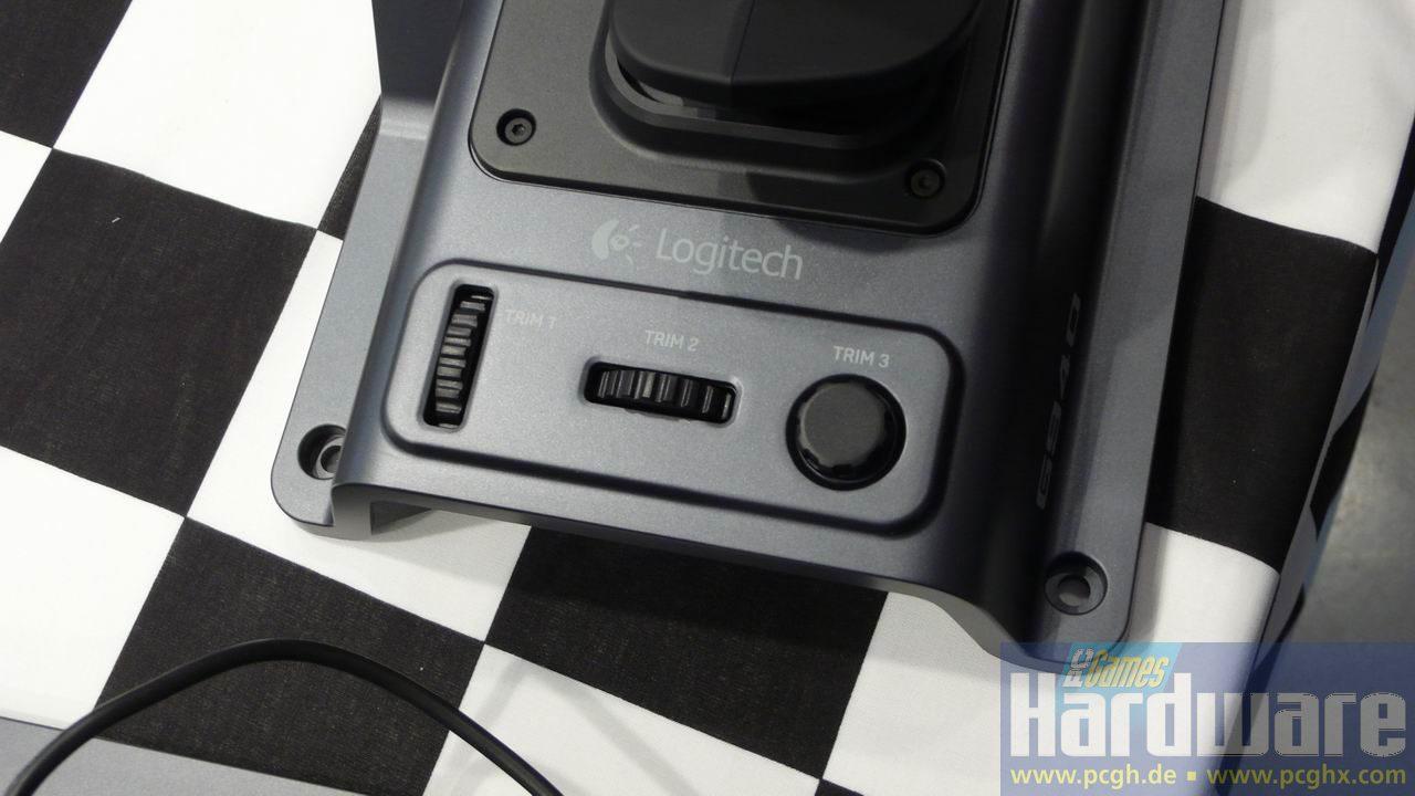 [02/07/2009] Logitech Flight System G940 Joystick 01