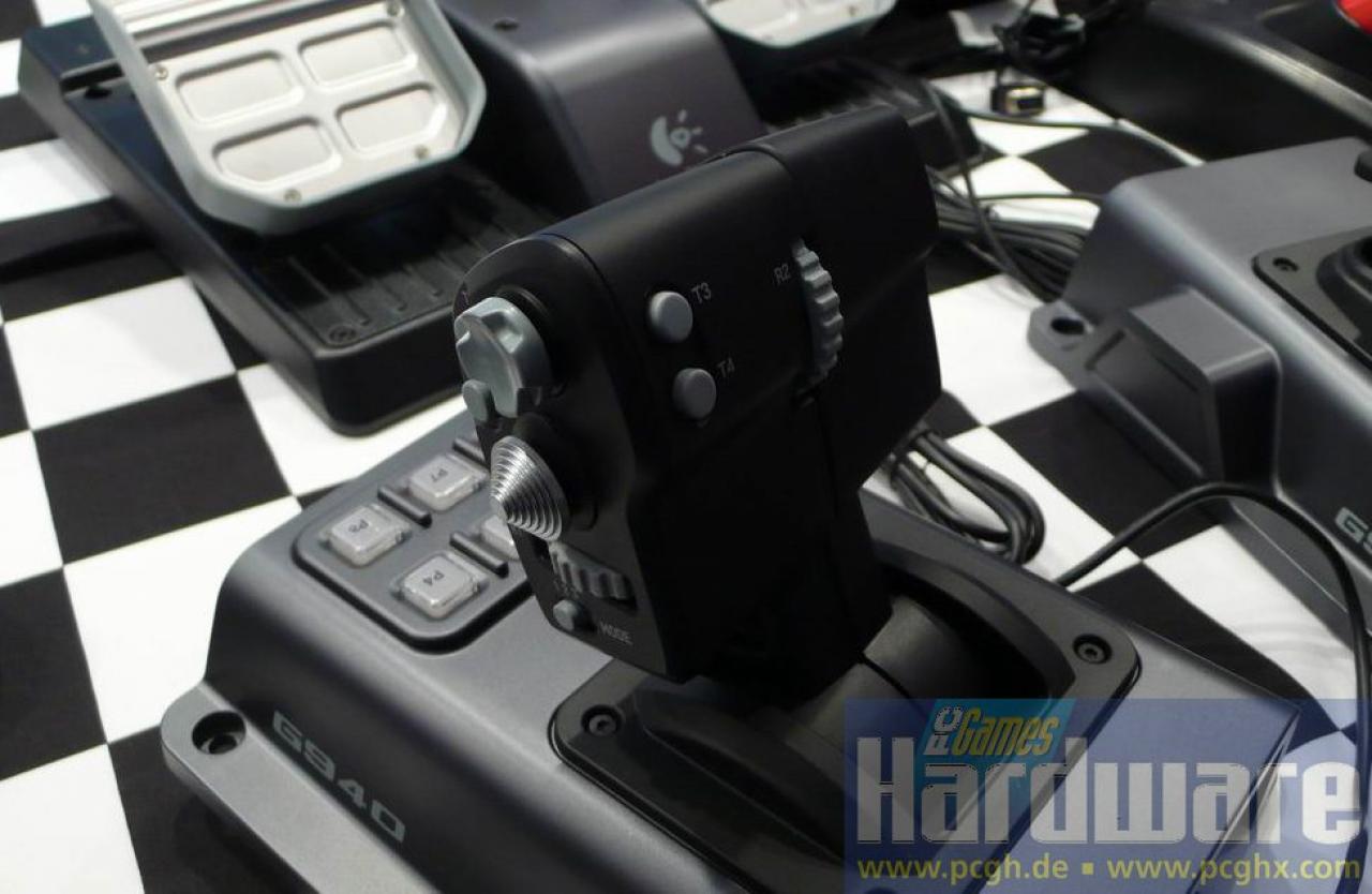 [02/07/2009] Logitech Flight System G940 Schubregler 02