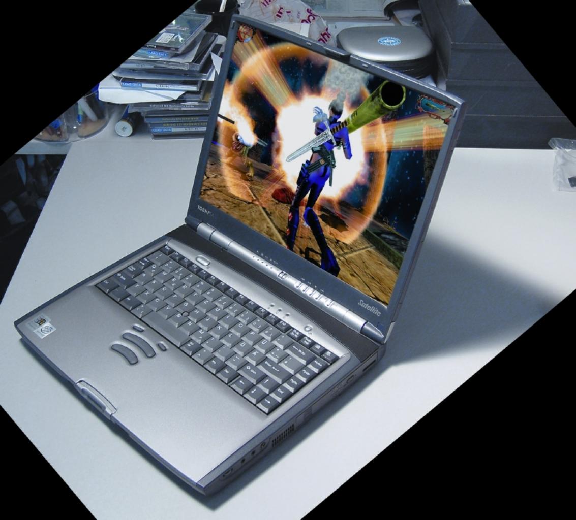 [17/07/2009] Das Satellite 2800-500 war 2001 das erste Notebook mit spielbarer Grafik: GeForce2 Go