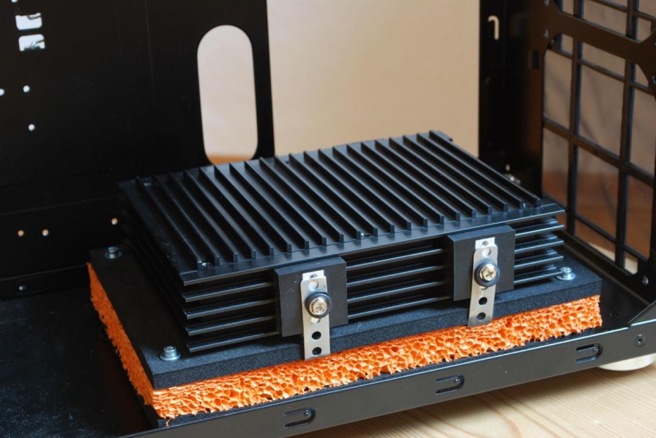 [05/07/2009] Lancool-K7-Casemod bei PC Games Hardware Extreme (12)