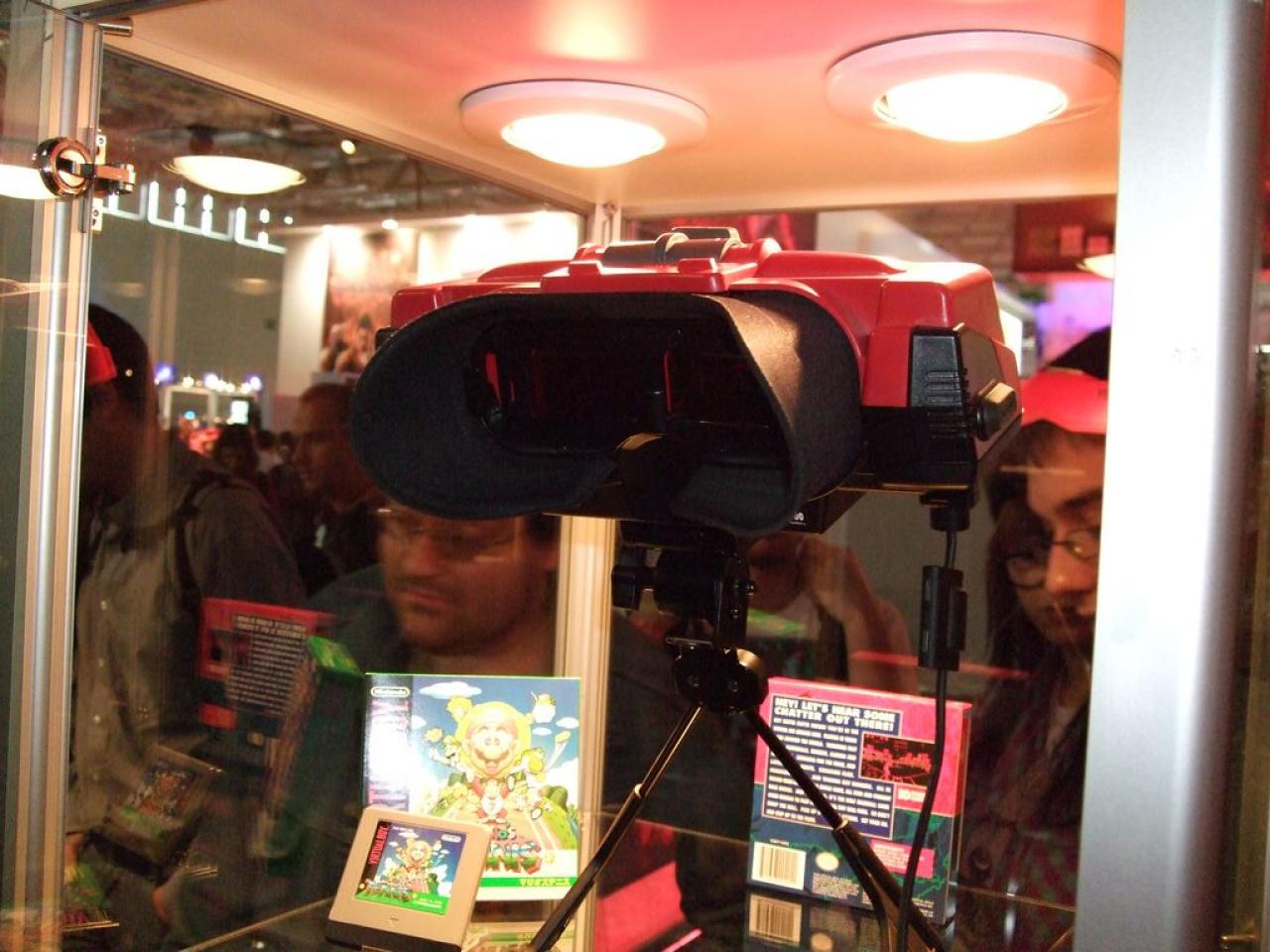 [22/08/2009] 1995: Virtual Boy - erzeugte Kopfschmerzen und wurde nach einem Jahr eingestellt
