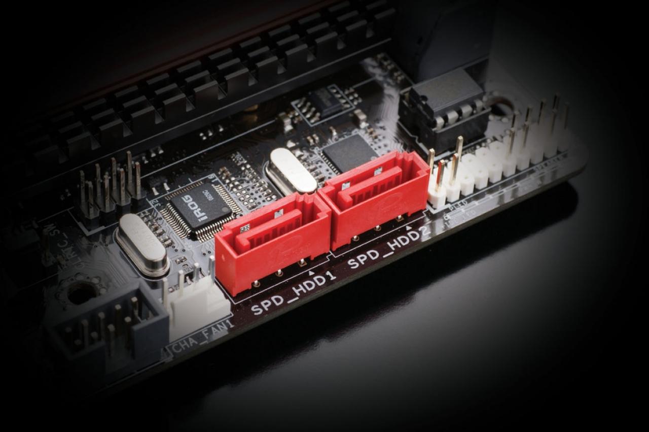 [19/08/2009] P55-Mainboard Asus Maximus III Formula: Offizielles Bild (3)
