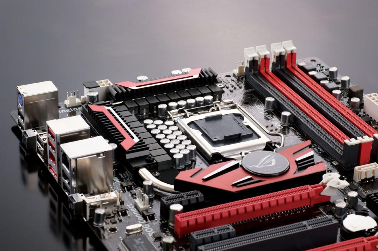 [19/08/2009] P55-Mainboard Asus Maximus III Formula: Offizielles Bild (1)