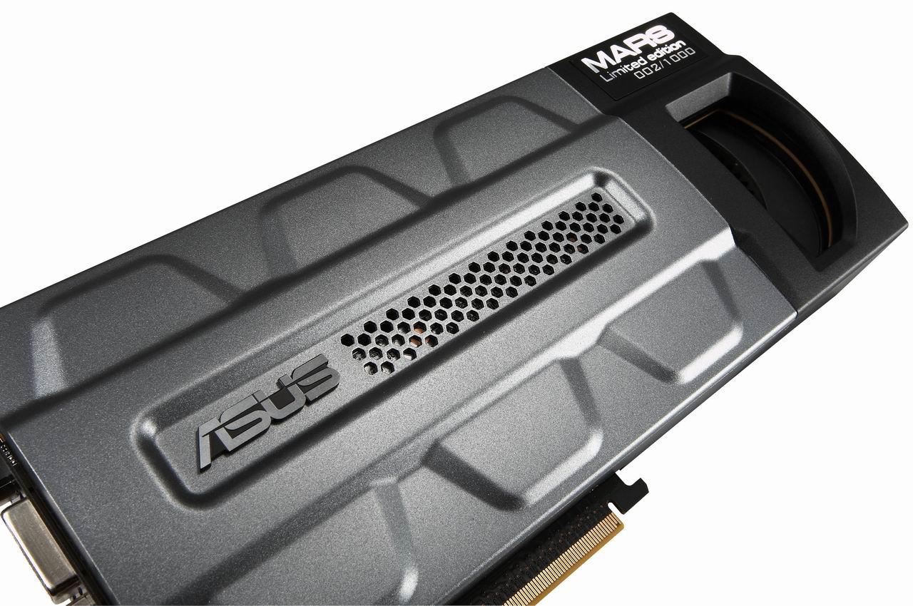 [19/08/2009] Asus Mars: Offizielle High-Res-Bilder der Edel-Grafikkarte (4)