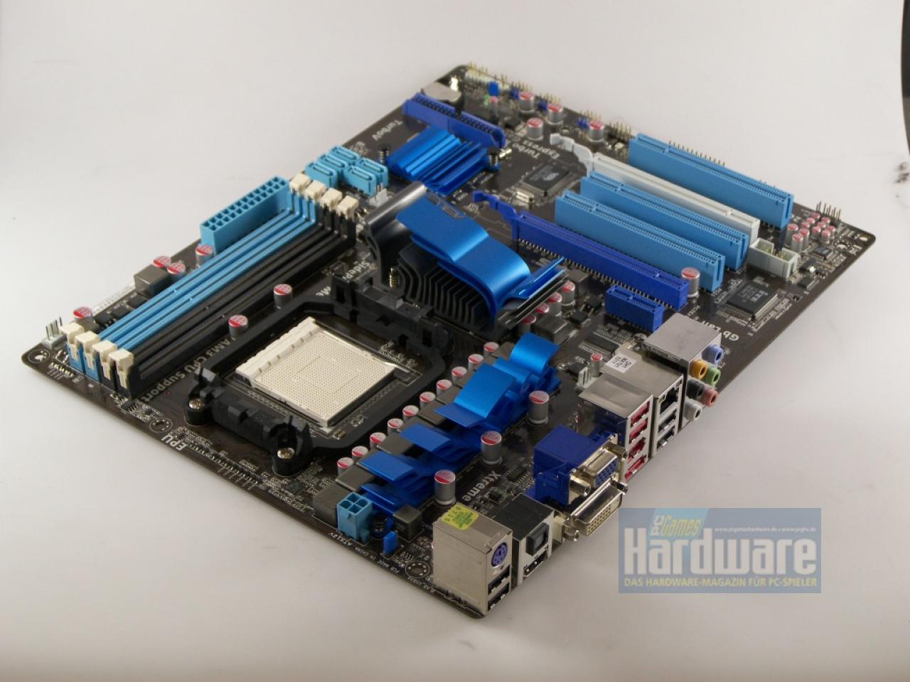 [03/08/2009] 785G-Mainboard Asus M4A785TD-V Evo (3)