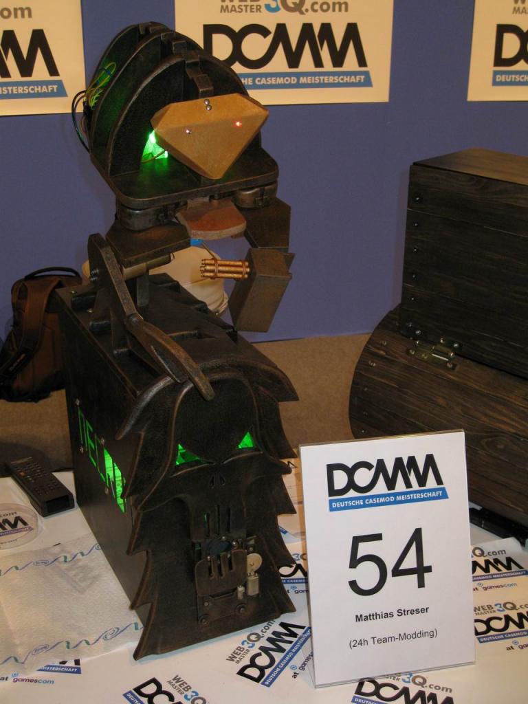 [24/08/2009] Gewinner des 24-Stunden-Live-Modding: Team Chaosmodder vertreten durch Thomas Kleffmann und Matthias Streser