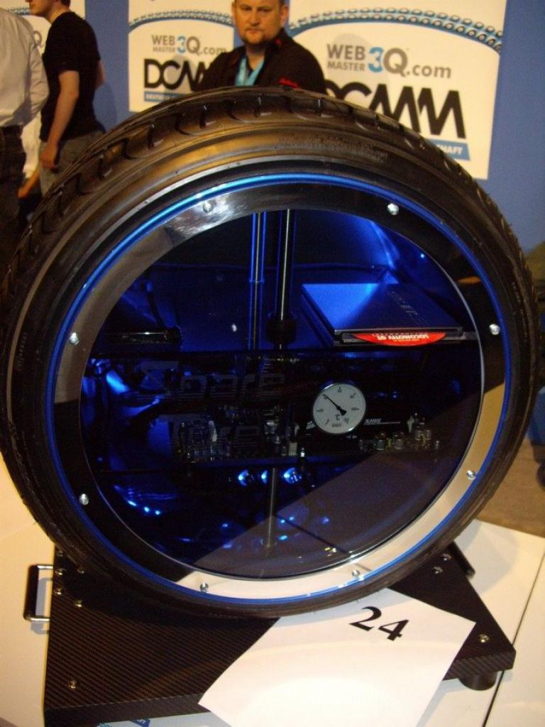 [23/08/2009] Die schrägsten Casemods der Gamescom (8)