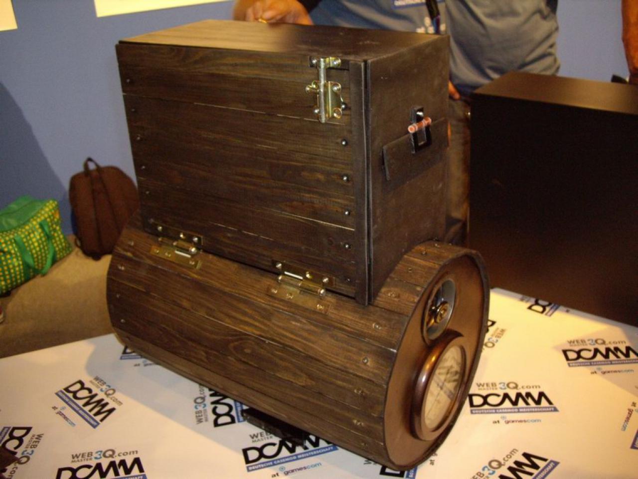 [23/08/2009] Die schrägsten Casemods der Gamescom (12)