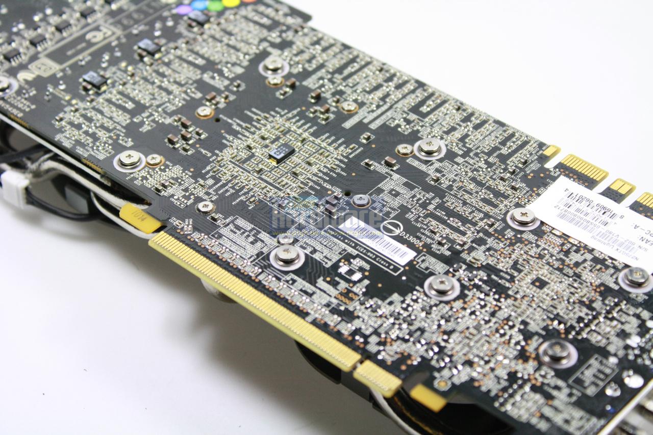 [24/08/2009] MSI Geforce GTX 275 Lightning: die Rückseite im Detail