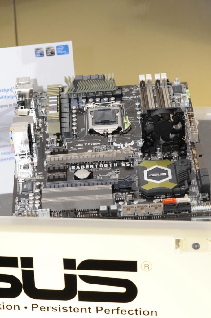 [30/08/2009] Asus P55-Lineup (26)