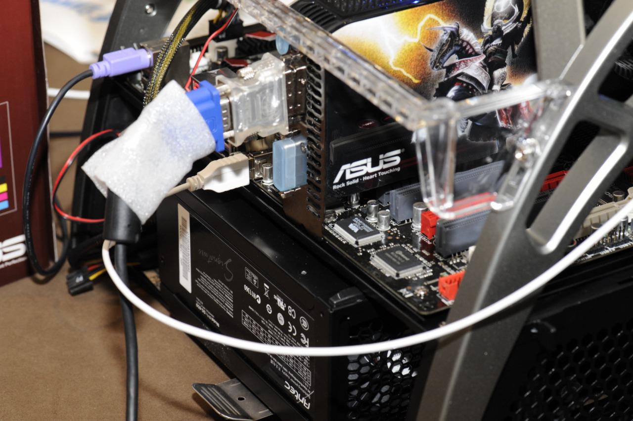 [30/08/2009] Asus P55-Lineup (32)