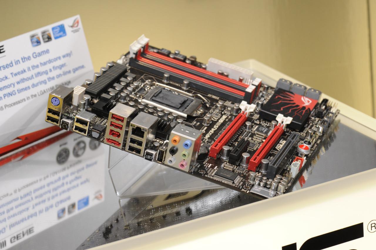 [30/08/2009] Asus P55-Lineup (4)