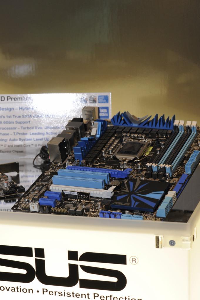 [30/08/2009] Asus P55-Lineup (8)