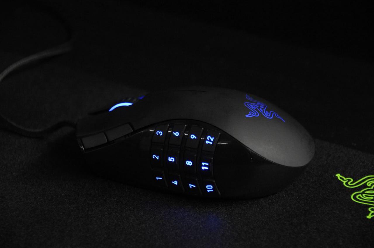 [21/08/2009] Bilder der Razer Naga direkt von der Gamescom. (4)