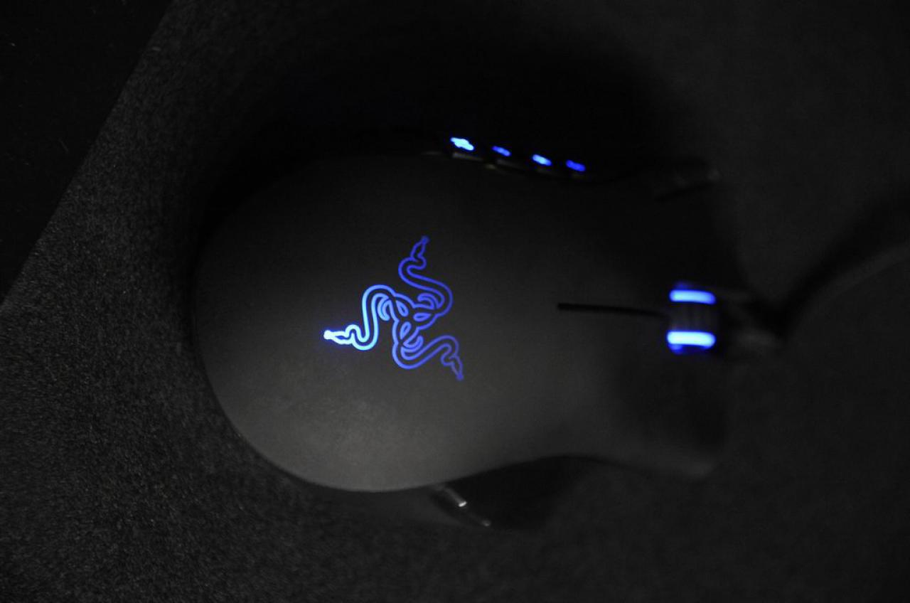 [21/08/2009] Bilder der Razer Naga direkt von der Gamescom. (5)